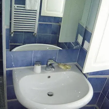La Del Podesta Cinque Terre Bed and Breakfast 2*